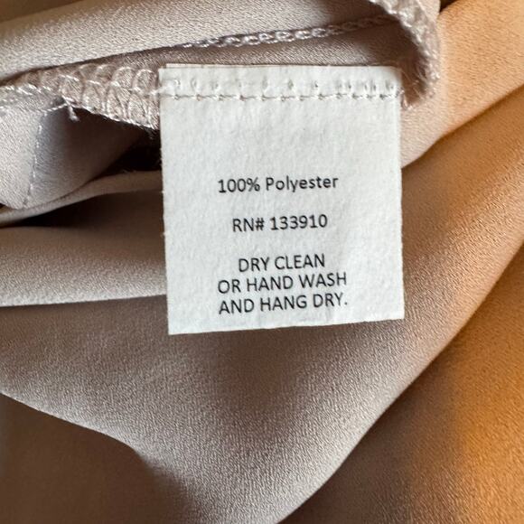 Show Me Your Mumu King Crop Top Gray Sleeveless Tiered Women’s Large NWT - Picture 8 of 9